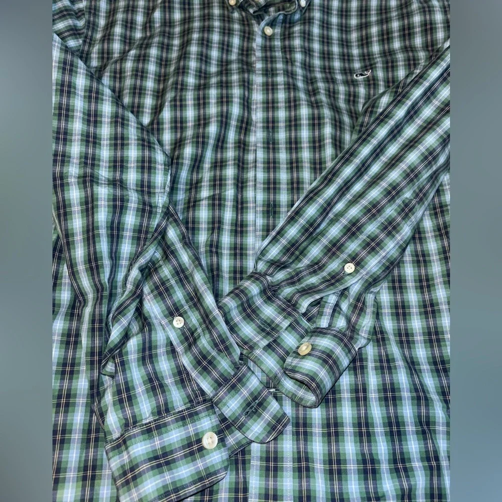 Vineyard Vines button down collegiate shirt - Picture 8 of 9